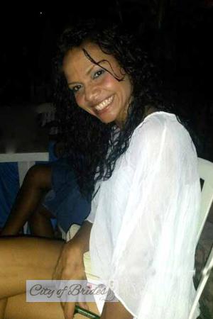 151848 - Luz Mary Age: 46 - Colombia