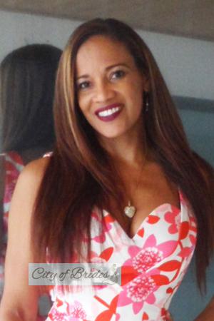 154438 - Yenis Age: 49 - Colombia