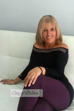 157159 - Ivette Age: 67 - Costa Rica