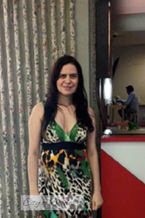 157467 - Liseth Age: 50 - Colombia