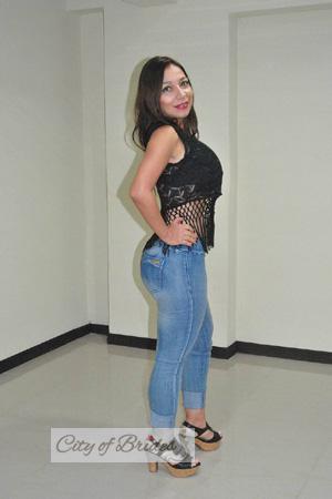 160035 - Luz Dary Age: 52 - Costa Rica