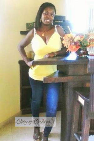 161539 - Luz Age: 47 - Colombia