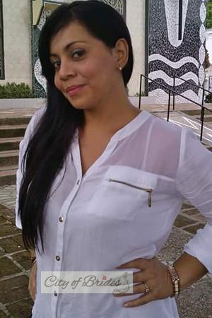 169629 - Sandra Age: 46 - Colombia