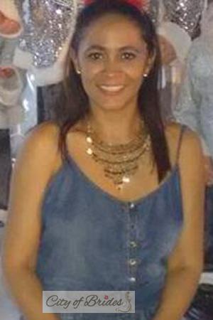 171722 - Genni Age: 52 - Colombia