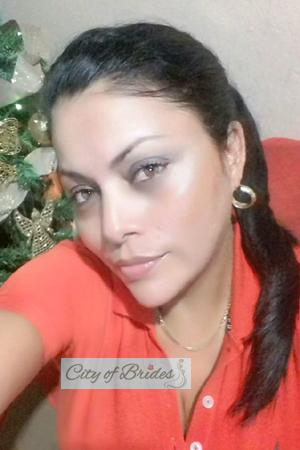 172006 - Lorena Age: 51 - Costa Rica