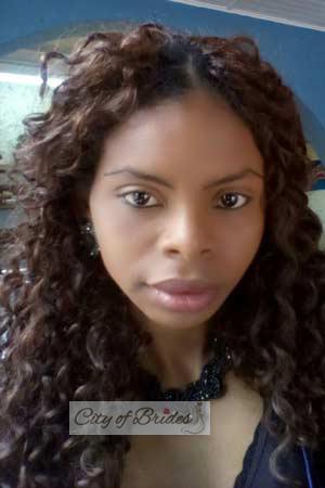 174744 - Jessica Age: 38 - Colombia