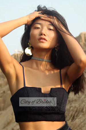 177493 - Jingyi Age: 33 - China