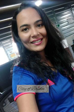 177615 - Yurani Age: 32 - Colombia