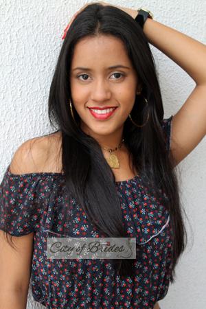 178102 - Jessica Age: 25 - Colombia