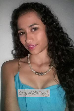 181038 - Magnolia Age: 40 - Colombia