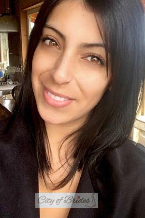 182083 - Alejandra Age: 35 - Chile