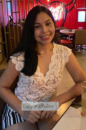 183409 - Adriana Age: 36 - Colombia