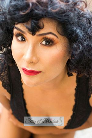 186445 - Laura Age: 38 - Peru