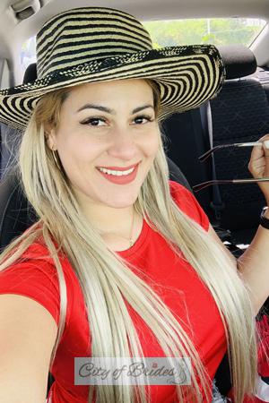 190210 - Adriana Age: 37 - Venezuela