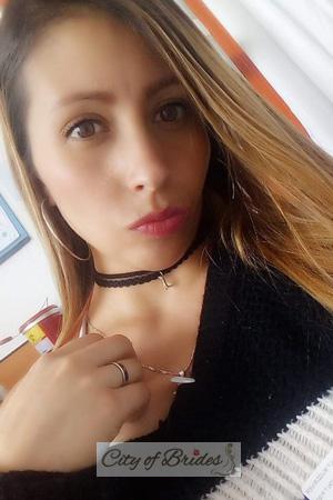 193593 - Yuly Age: 37 - Colombia