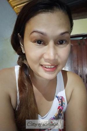 195358 - Kanokrat Age: 44 - Thailand