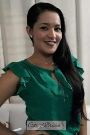 195608 - Gissel Age: 36 - Colombia
