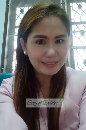 196332 - Kanyarat Age: 46 - Thailand