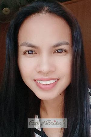 196998 - Natthanan Age: 44 - Thailand