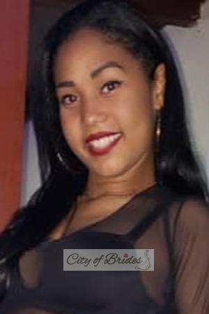 197109 - Doralis Age: 26 - Cuba