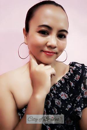 197166 - Puntipha (Karn) Age: 56 - Thailand