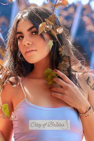 198305 - Sara Age: 25 - Colombia