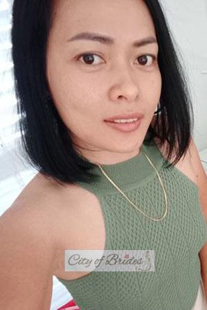 199664 - Phatsaraphorn Age: 37 - Thailand