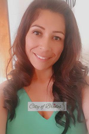 199852 - Adriana Age: 44 - Colombia