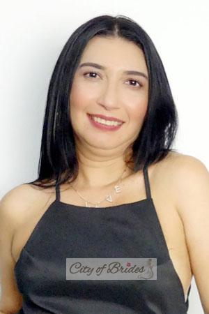 200174 - Adelaida Age: 45 - Colombia