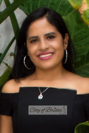 200819 - Ana Age: 30 - Peru
