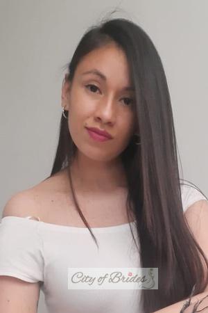 202783 - Laura Age: 33 - Colombia