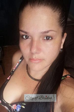 202790 - Yorleny Age: 44 - Costa Rica