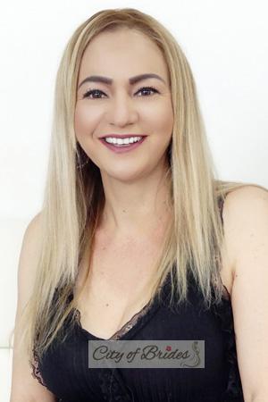 203847 - Silvia Age: 48 - Colombia
