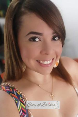 204357 - Elda Age: 39 - Colombia