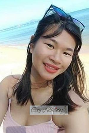 204795 - Ananthip Age: 26 - Thailand