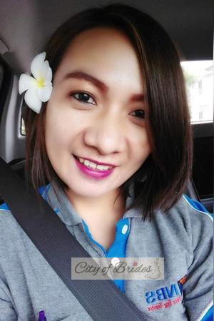 204803 - Nanthiya Age: 42 - Thailand