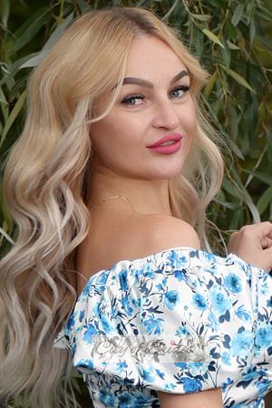 205678 - Irina Age: 38 - Ukraine