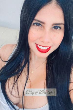 205913 - Jazybe Age: 35 - Colombia