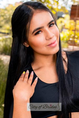 207041 - Katerine Age: 24 - Colombia