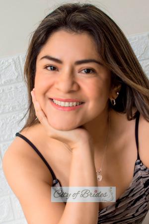 207047 - Yohany Age: 48 - Peru