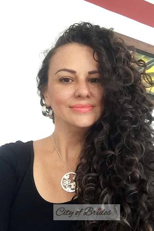 207665 - Johanna Age: 51 - Costa Rica