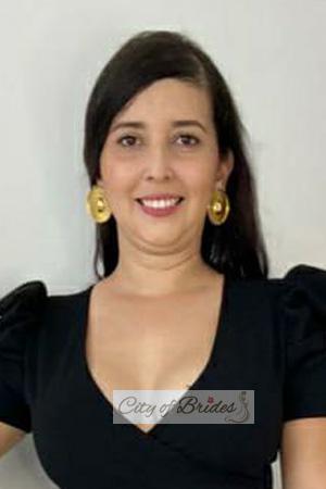 208163 - Adriana Age: 42 - Colombia