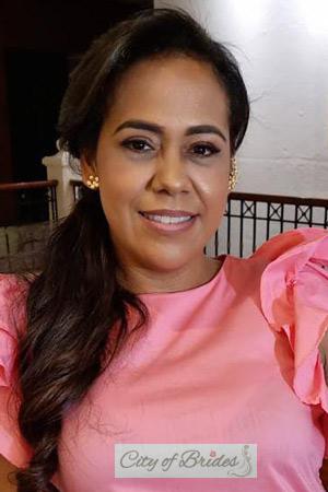 208388 - Yenifer Age: 41 - Colombia