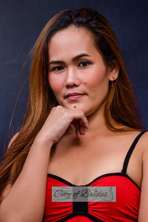 208621 - Rowena Age: 37 - Philippines