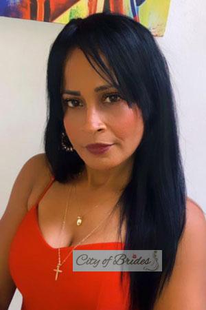 209509 - Yolanda Age: 51 - Colombia