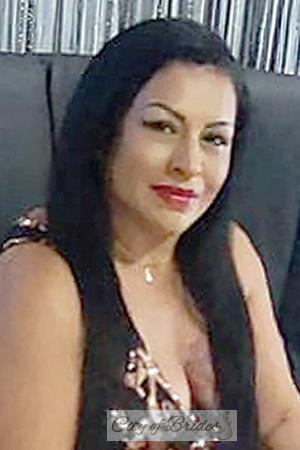 210403 - Susan Age: 51 - Costa Rica