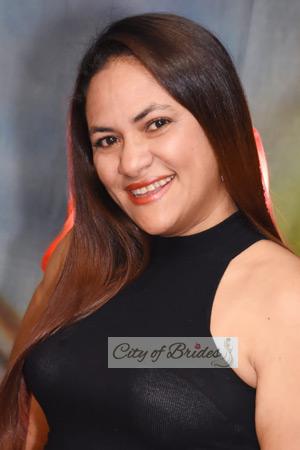 210913 - Arelcy Age: 47 - Colombia
