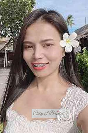 211068 - Arisa Age: 40 - Thailand