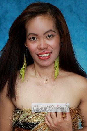211576 - Lilibeth Age: 30 - Philippines