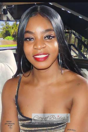 211640 - Natalia Age: 27 - Colombia